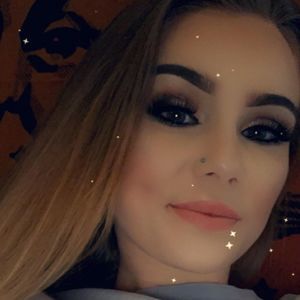 Meet your Posher, Carly